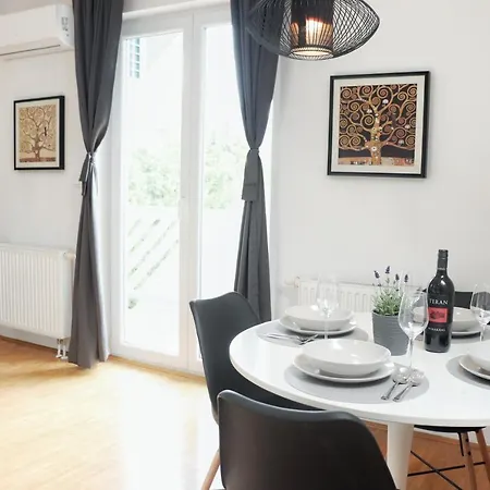 Apartment Centrally Located, With Castle View And 2 Parkings Bled