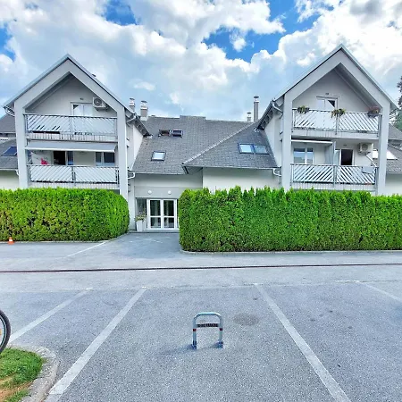 アパート Centrally Located, With Castle View And 2 Parkings *