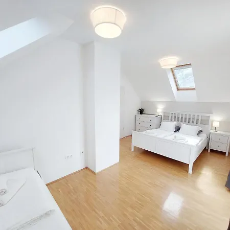 Centrally Located, With Castle View And 2 Parkings Apartment *