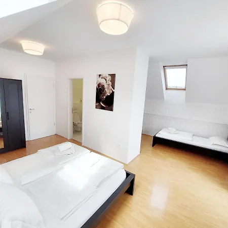 דירה Centrally Located, With Castle View And 2 Parkings בלד