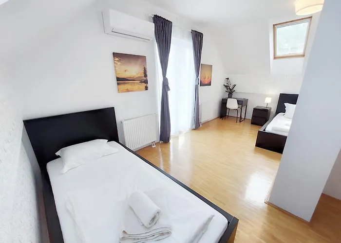 Centrally Located, With Castle View And 2 Parkings *